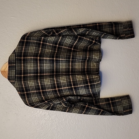 Just Polly Cropped Plaid Shirt - Picture 5 of 5